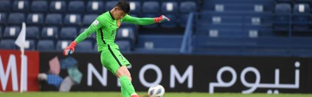 云开体育-扑点！2次封杀必进球！广州惨败战张健智成唯一亮点