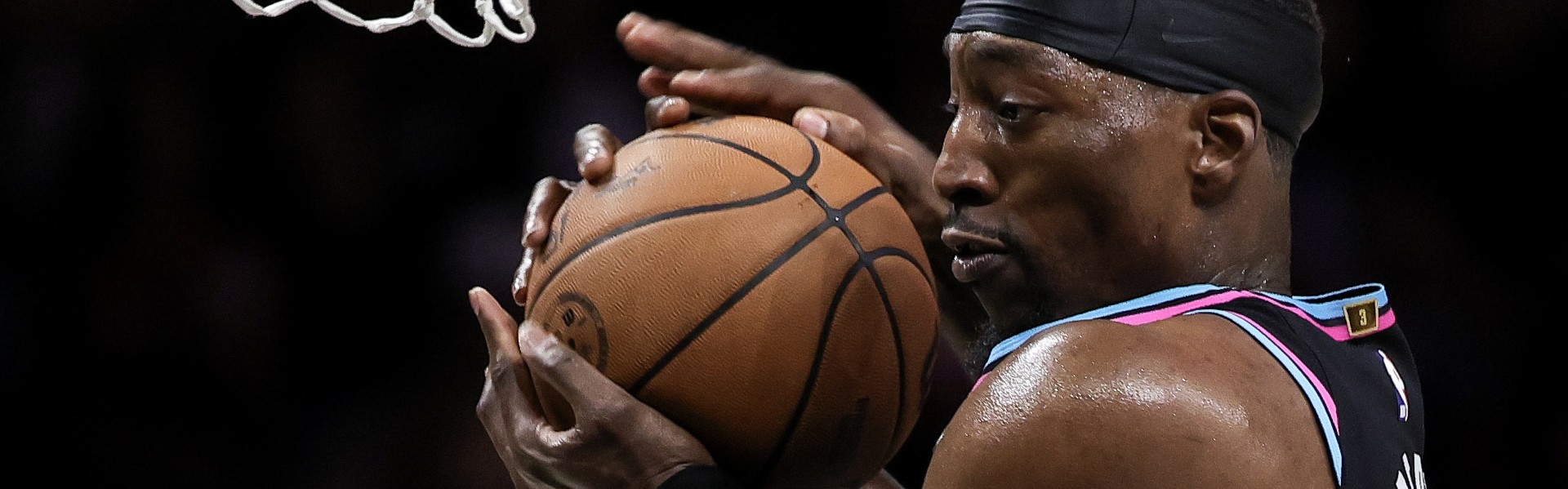 yunkai体育-小米切尔：和阿德巴约韦尔搭档时 我可以更放心地去赌博式防守